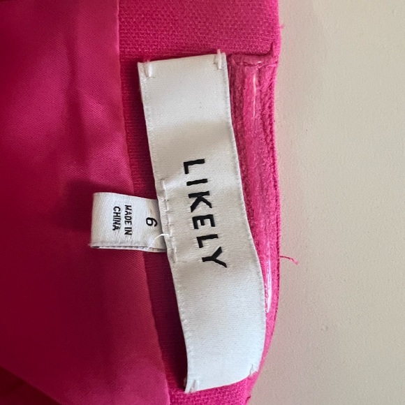 Likely Hot pink feather dress. Excellent condition - Picture 6 of 6